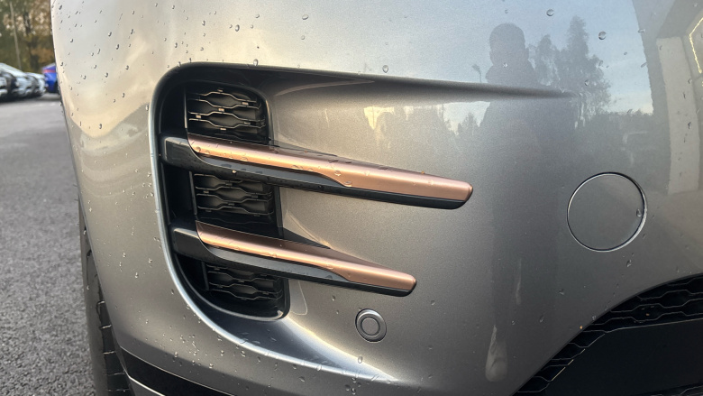 Land Rover Range Rover Evoque 2.0 D200 R-Dynamic SE 5dr Auto Diesel Hatchback